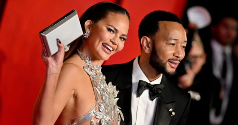 John Legend Shares 1 Thing He And Chrissy Teigen Do Monthly For Their Mental Health – HuffPost