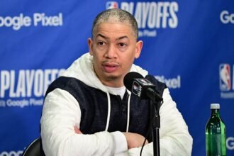 Tyronn Lue Clippers.jpg