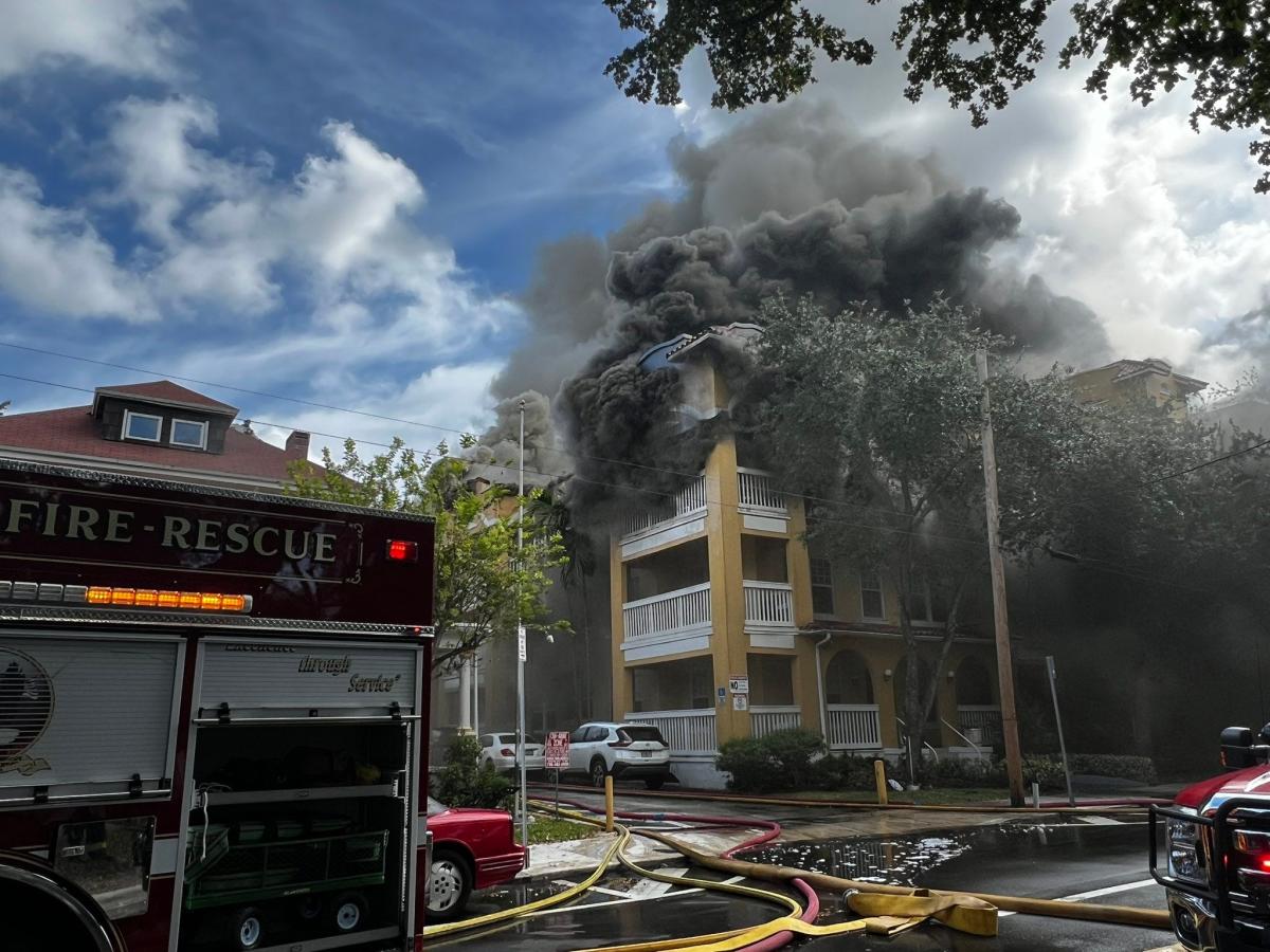 Massive blaze breaks out in Miami apartment building; suspect in ...