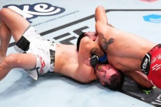 Cody Durden Def. Matt Schnell Uf 1.jpg