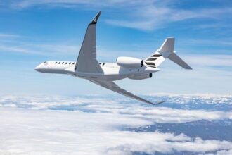 Bombardier Global 7500 Clouds Bank 1.jpg