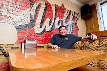 Raising Canes Todd Graves Inside First Restaurant Lsu Cr 1068x712.jpg.optimal.jpg