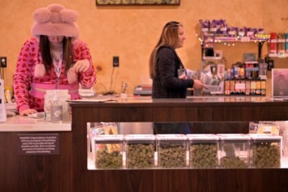 2193516807 Colorado Springs Co Sarah Johnson Left And Lisa Breeden Sort Medical Marijuana Products A.jpeg