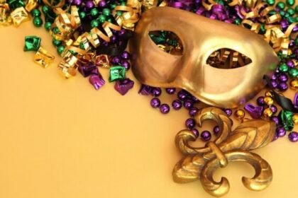 Georgia Brown hosting Mardi Gras benefit auction for students