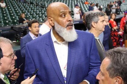 Tony Clark Mlb G2.jpg