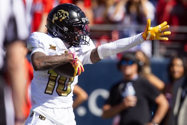 Oct 19, 2024; Tucson, Arizona, USA; Colorado Buffalos wide receiver LaJohntay Wester (10) against the Arizona Wildcats at Ari