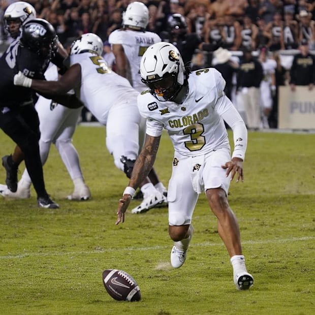 Oct 4, 2025; Fort Worth, Texas, USA; Colorado Buffaloes quarterback Kaidon Salter (3) chase down a bad snap during the second