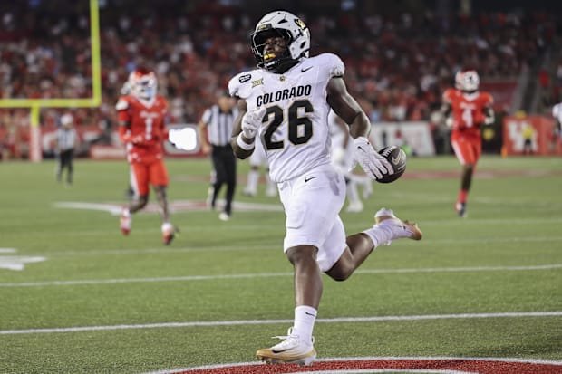 Sep 12, 2025; Houston, Texas, USA; Colorado Buffaloes running back Simeon Price (26) scores a touchdown during the second qua