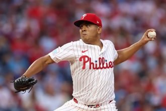 Ranger Suarez pitching in MLB game