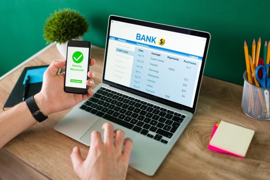 Digital banking vs traditional banking comparison for small businesses