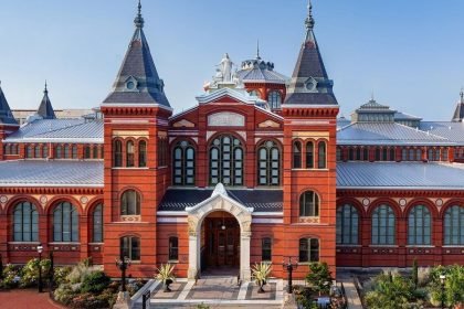Latino museum