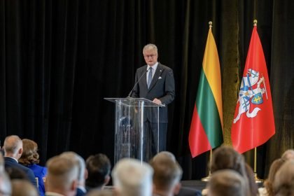 Lithuanian delegation visits Miami