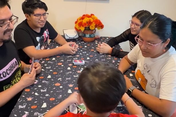 Latino families preserve Spanish